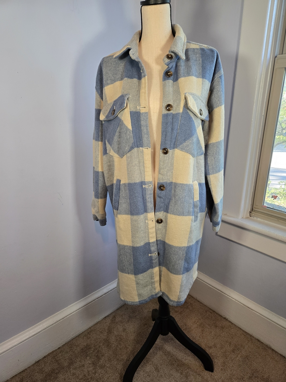 BLANKNYC "The Comeback" Blue & Ivory Bugfalo Plaid Long Flannel Shacket Small
